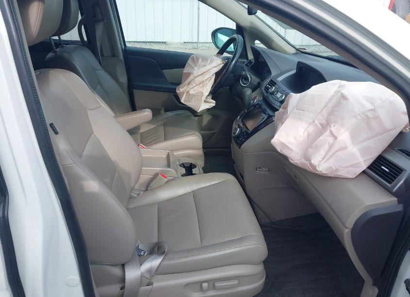 Photo 5 of 2015 Honda Odyssey EX-L (VIN 5FNRL5H69FB020455)