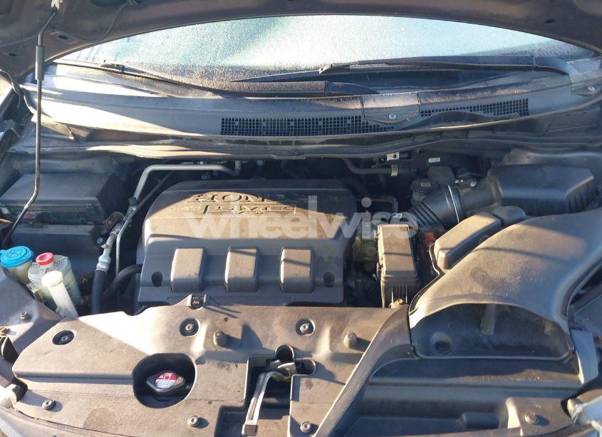 Photo 10 of 2015 Honda Odyssey EX-L (VIN 5FNRL5H69FB041936)