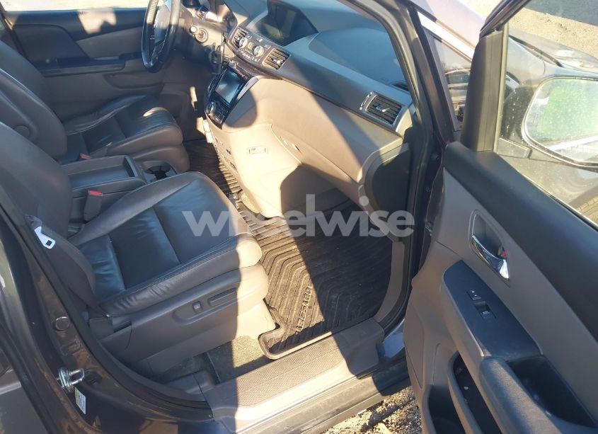 Photo 5 of 2015 Honda Odyssey EX-L (VIN 5FNRL5H69FB041936)