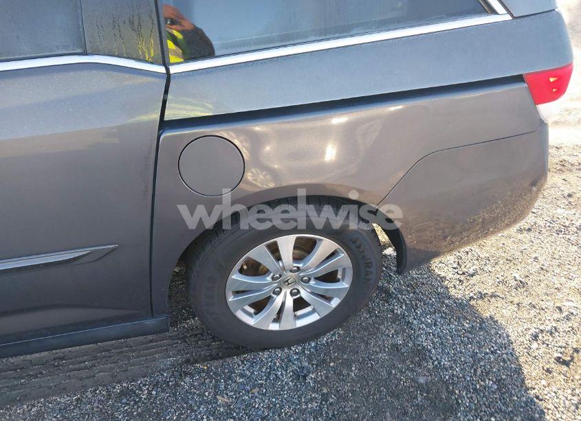 Photo 6 of 2015 Honda Odyssey EX-L (VIN 5FNRL5H69FB041936)