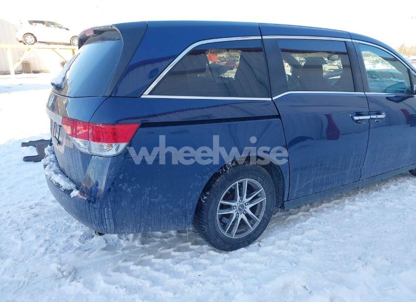 Photo 4 of 2015 Honda Odyssey EX-L (VIN 5FNRL5H69FB048403)