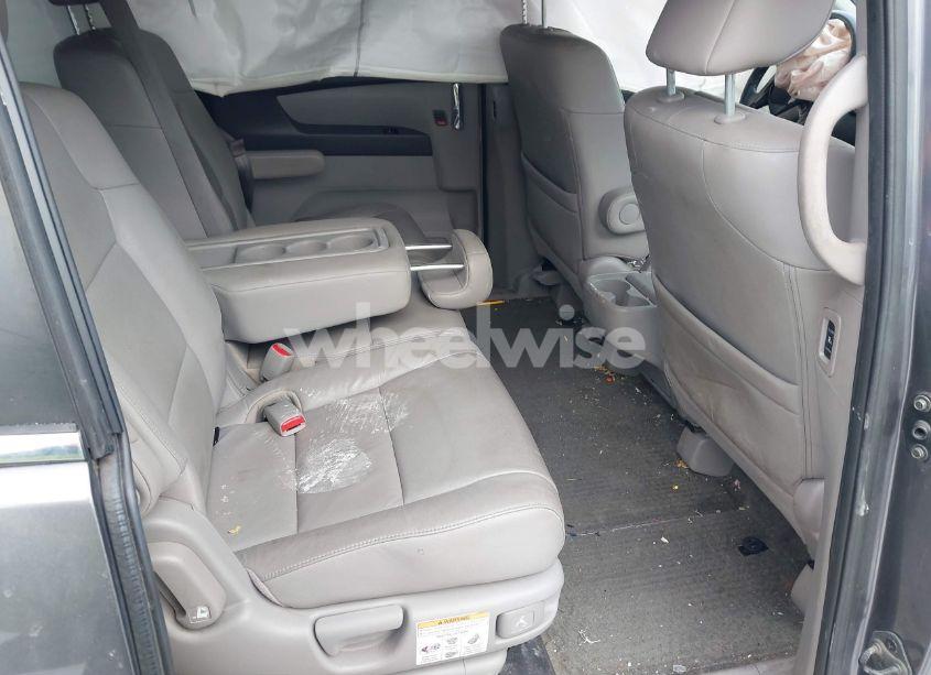 Photo 8 of 2015 Honda Odyssey EX-L (VIN 5FNRL5H69FB067484)