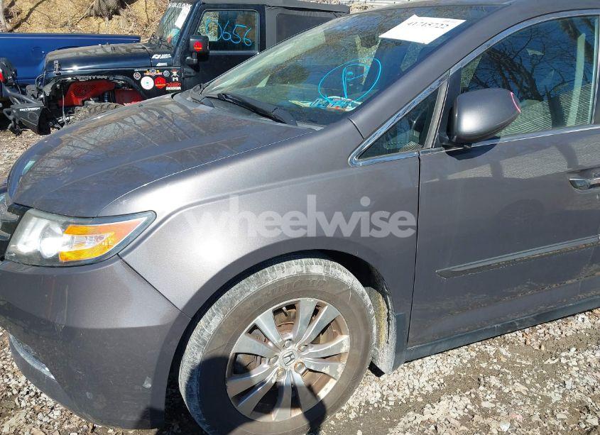 Photo 21 of 2015 Honda Odyssey EX-L (VIN 5FNRL5H69FB115307)