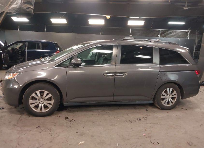 Photo 14 of 2015 Honda Odyssey EX-L (VIN 5FNRL5H69FB128798)