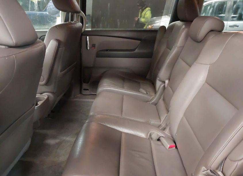 Photo 8 of 2015 Honda Odyssey EX-L (VIN 5FNRL5H69FB128798)