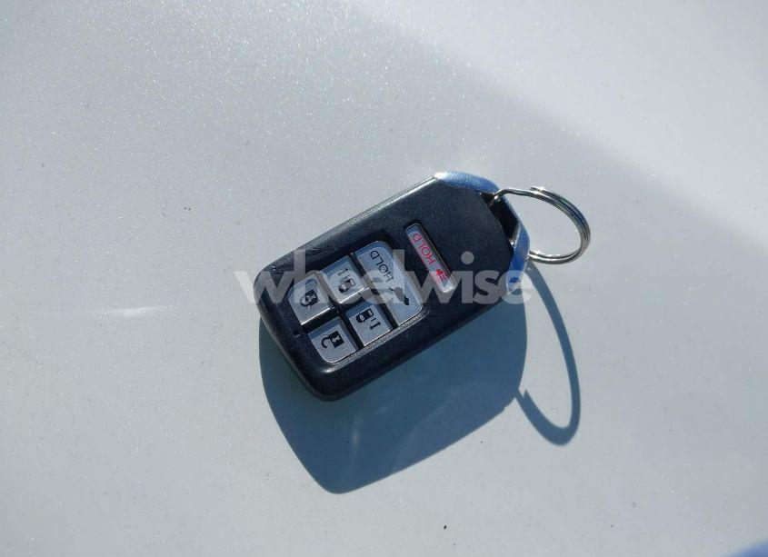 Photo 11 of 2016 Honda Odyssey EX-L (VIN 5FNRL5H69GB007917)