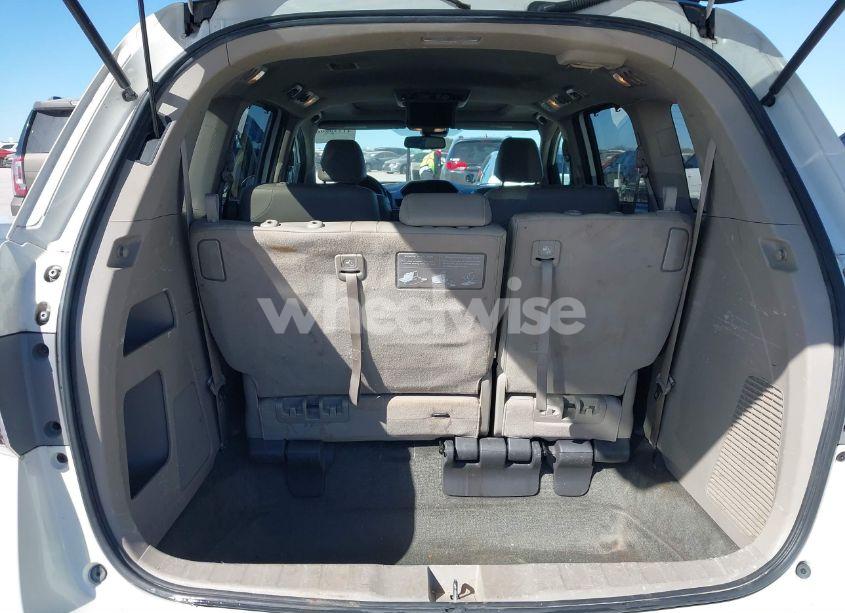 Photo 8 of 2016 Honda Odyssey EX-L (VIN 5FNRL5H69GB007917)