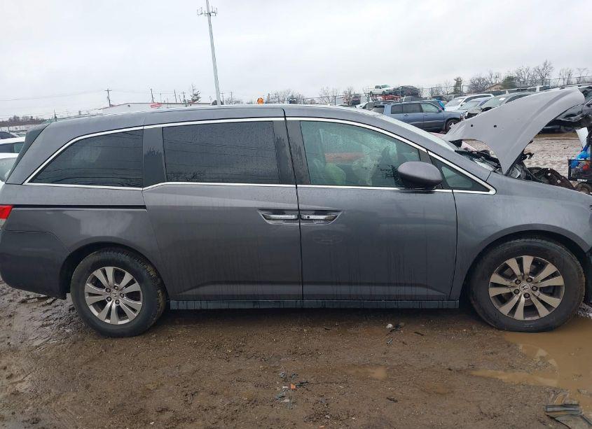 Photo 13 of 2016 Honda Odyssey EX-L (VIN 5FNRL5H69GB017136)