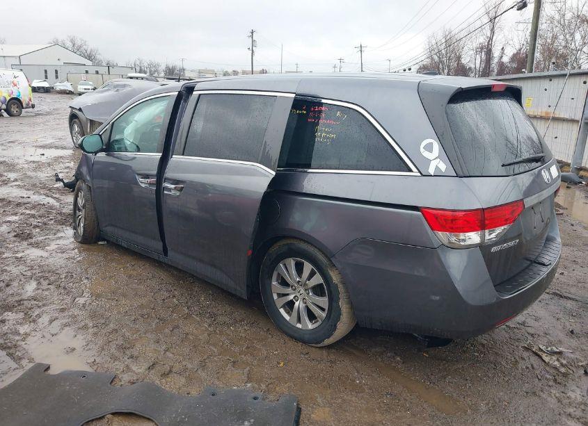 Photo 3 of 2016 Honda Odyssey EX-L (VIN 5FNRL5H69GB017136)