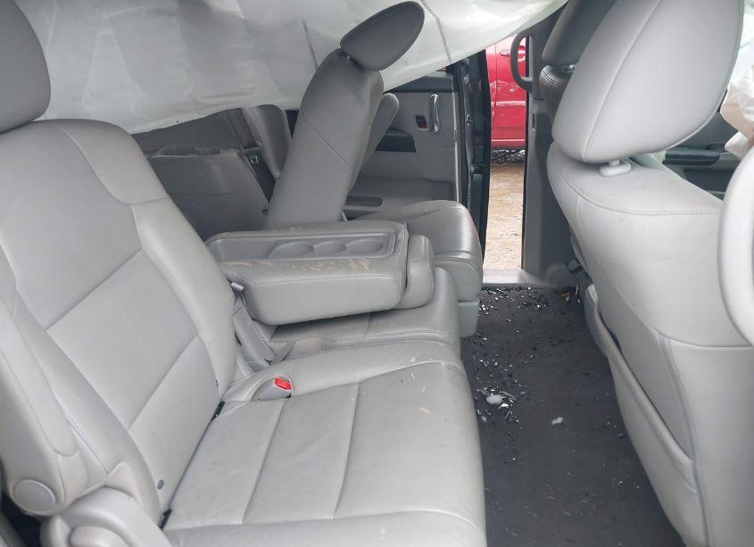 Photo 8 of 2016 Honda Odyssey EX-L (VIN 5FNRL5H69GB017136)