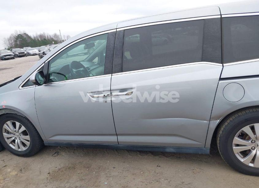 Photo 15 of 2016 Honda Odyssey EX-L (VIN 5FNRL5H69GB023681)