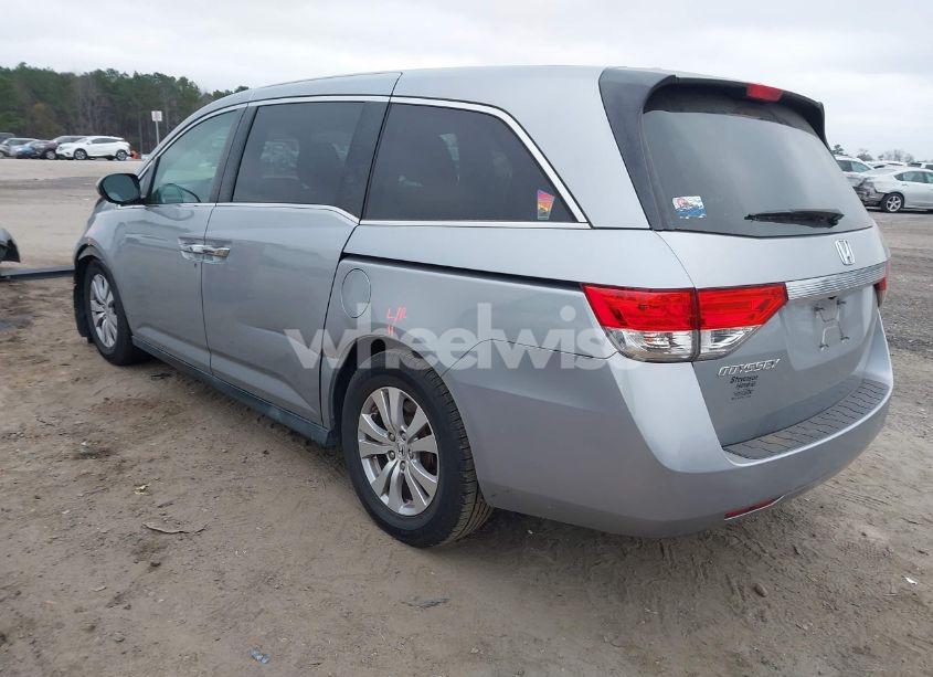 Photo 3 of 2016 Honda Odyssey EX-L (VIN 5FNRL5H69GB023681)