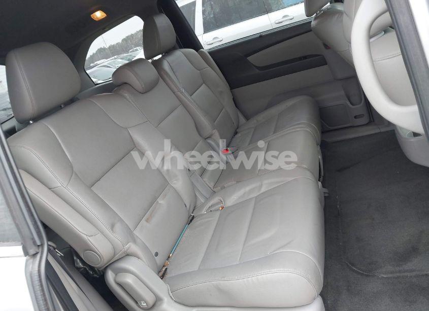 Photo 8 of 2016 Honda Odyssey EX-L (VIN 5FNRL5H69GB023681)