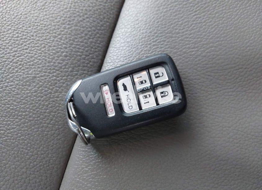 Photo 11 of 2016 Honda Odyssey EX-L (VIN 5FNRL5H69GB044711)