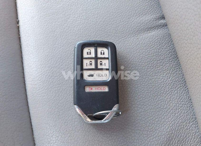 Photo 11 of 2016 Honda Odyssey EX-L (VIN 5FNRL5H69GB046667)