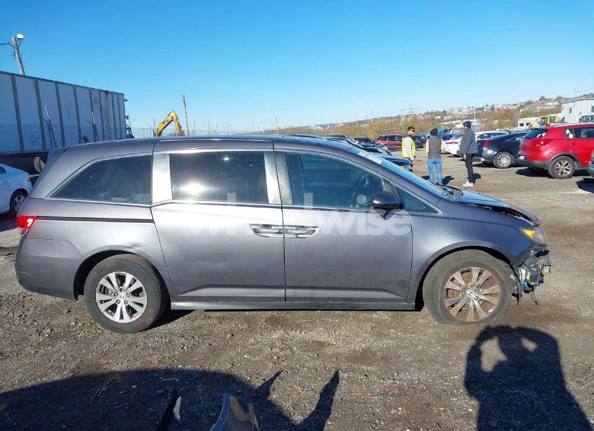 Photo 14 of 2016 Honda Odyssey EX-L (VIN 5FNRL5H69GB046667)