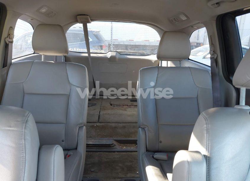 Photo 8 of 2016 Honda Odyssey EX-L (VIN 5FNRL5H69GB046667)
