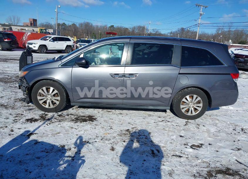 Photo 14 of 2016 Honda Odyssey EX-L (VIN 5FNRL5H69GB050640)