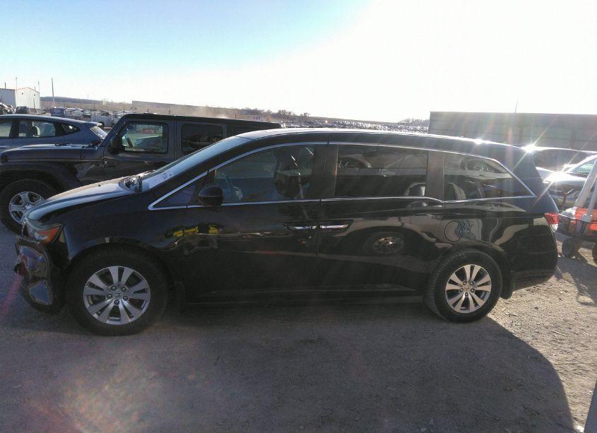 Photo 14 of 2016 Honda Odyssey EX-L (VIN 5FNRL5H69GB058236)