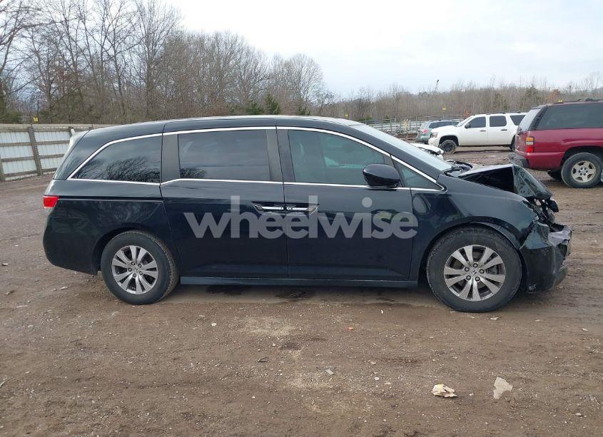 Photo 13 of 2016 Honda Odyssey EX-L (VIN 5FNRL5H69GB071732)