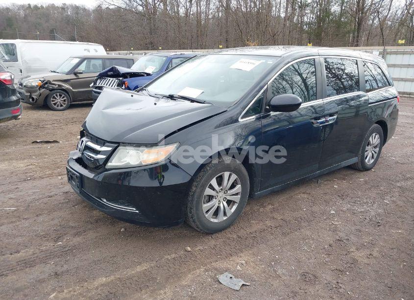 Photo 2 of 2016 Honda Odyssey EX-L (VIN 5FNRL5H69GB071732)