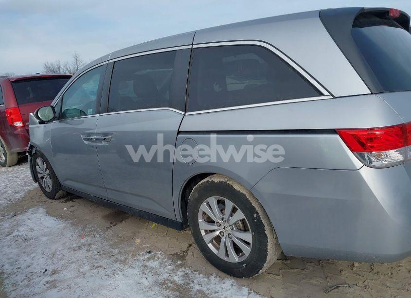 Photo 14 of 2016 Honda Odyssey EX-L (VIN 5FNRL5H69GB076610)