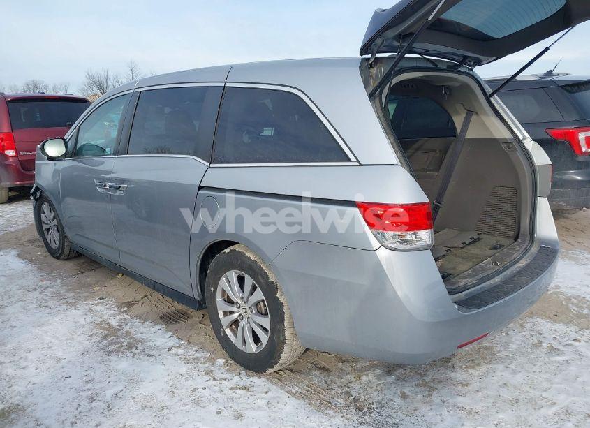 Photo 3 of 2016 Honda Odyssey EX-L (VIN 5FNRL5H69GB076610)