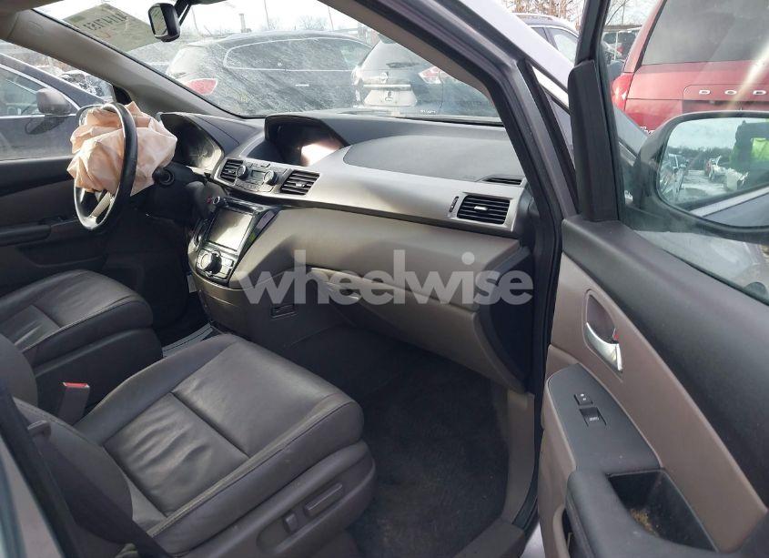 Photo 5 of 2016 Honda Odyssey EX-L (VIN 5FNRL5H69GB076610)