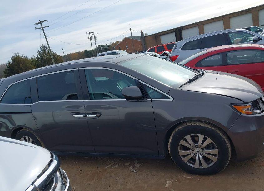 Photo 13 of 2016 Honda Odyssey EX-L (VIN 5FNRL5H69GB084576)