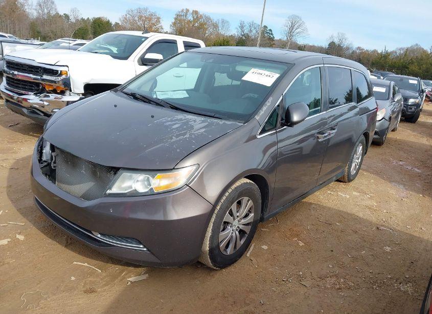 Photo 2 of 2016 Honda Odyssey EX-L (VIN 5FNRL5H69GB084576)
