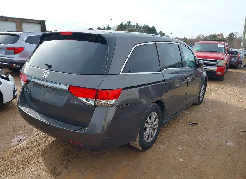 Photo 4 of 2016 Honda Odyssey EX-L (VIN 5FNRL5H69GB084576)