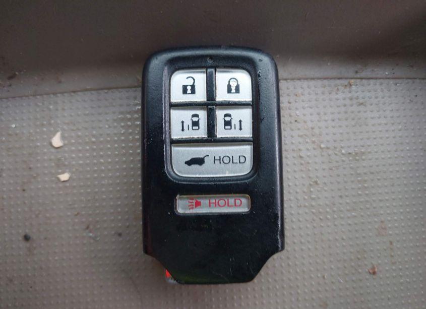 Photo 11 of 2016 Honda Odyssey EX-L (VIN 5FNRL5H69GB094573)