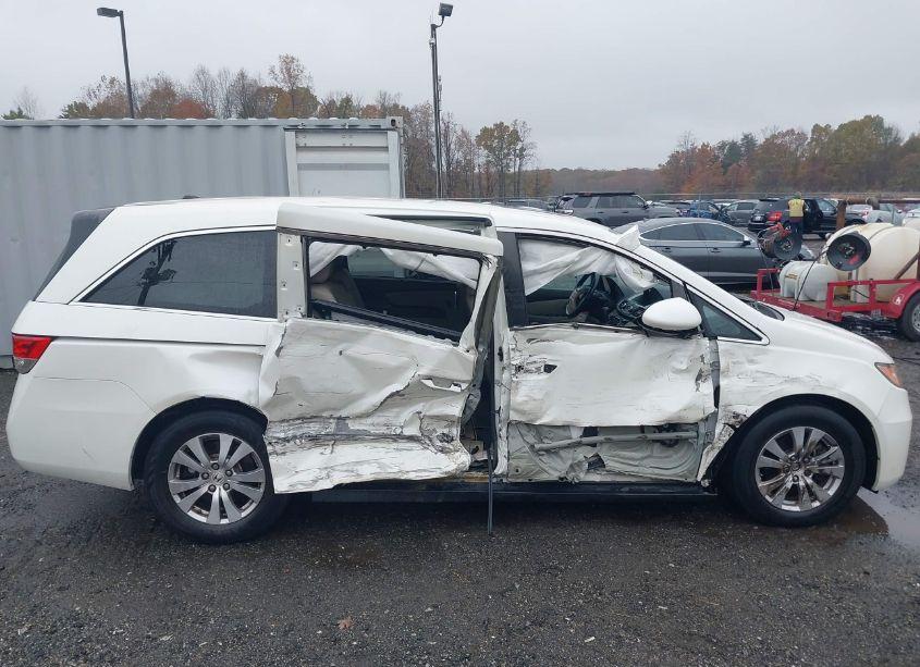 Photo 14 of 2016 Honda Odyssey EX-L (VIN 5FNRL5H69GB094573)