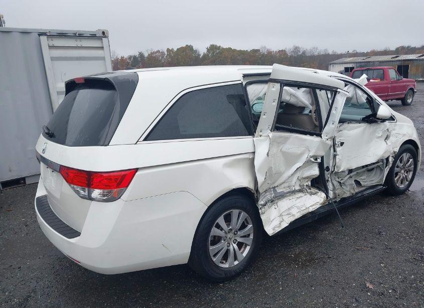 Photo 4 of 2016 Honda Odyssey EX-L (VIN 5FNRL5H69GB094573)