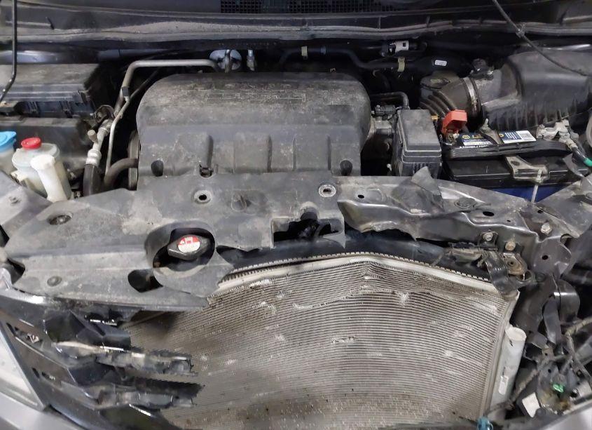 Photo 10 of 2016 Honda Odyssey EX-L (VIN 5FNRL5H69GB102848)