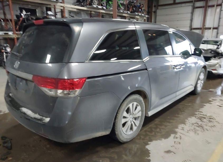 Photo 4 of 2016 Honda Odyssey EX-L (VIN 5FNRL5H69GB102848)