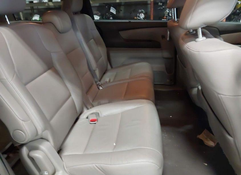 Photo 8 of 2016 Honda Odyssey EX-L (VIN 5FNRL5H69GB102848)