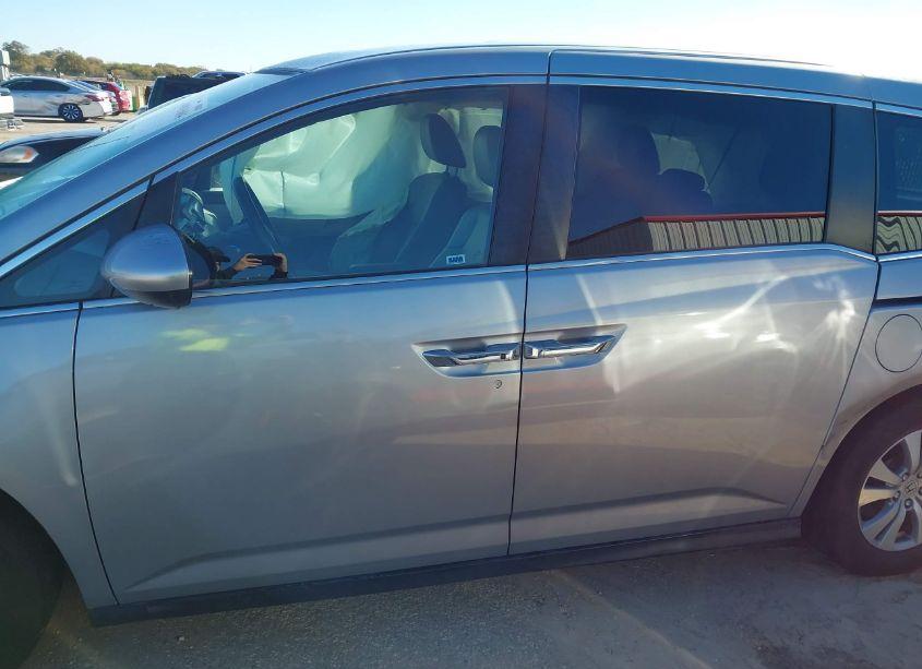 Photo 14 of 2016 Honda Odyssey EX-L (VIN 5FNRL5H69GB110979)