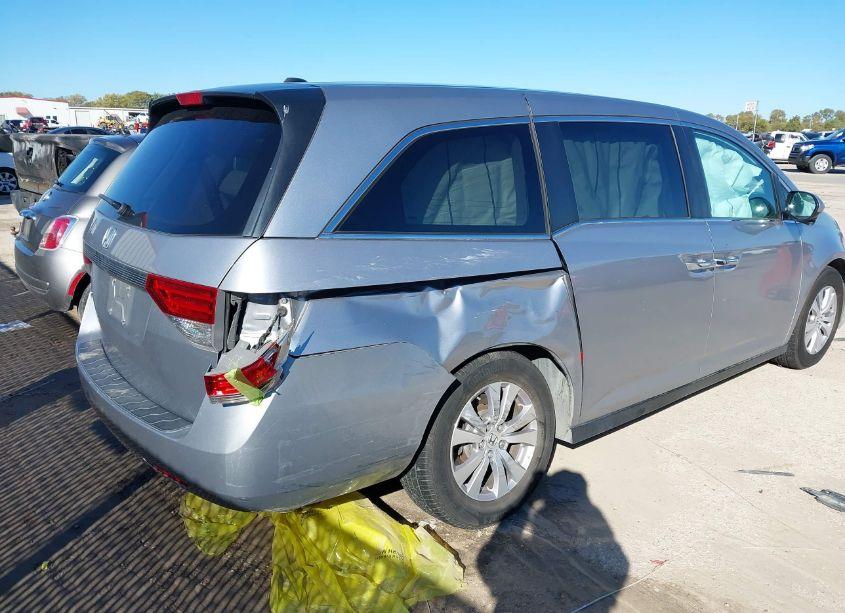 Photo 6 of 2016 Honda Odyssey EX-L (VIN 5FNRL5H69GB110979)