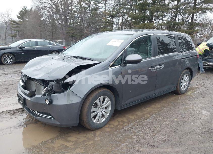 Photo 2 of 2016 Honda Odyssey EX-L (VIN 5FNRL5H69GB113686)