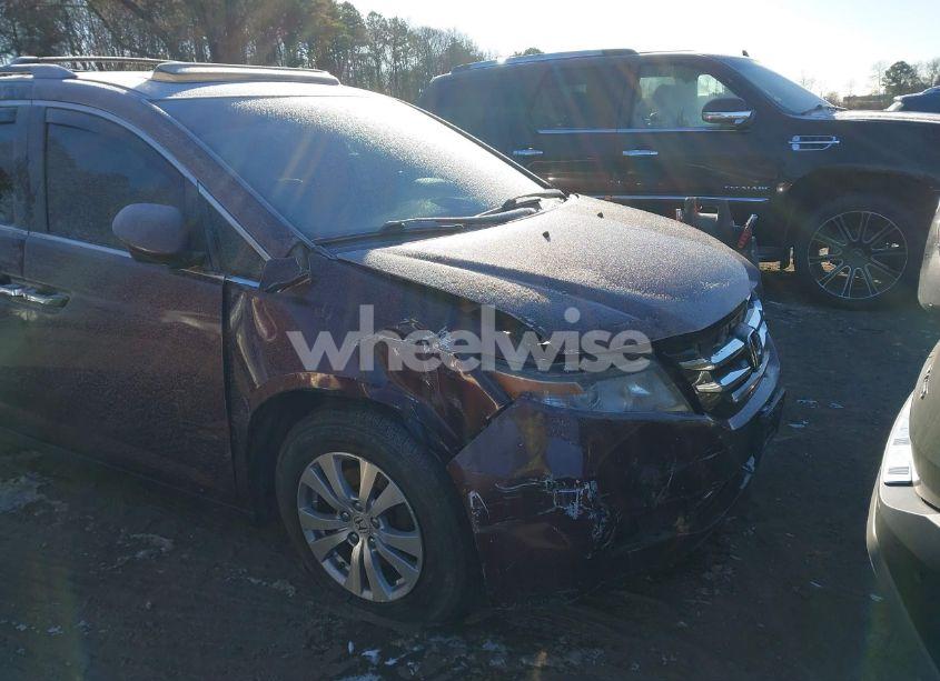 Photo 6 of 2016 Honda Odyssey EX-L (VIN 5FNRL5H69GB115695)