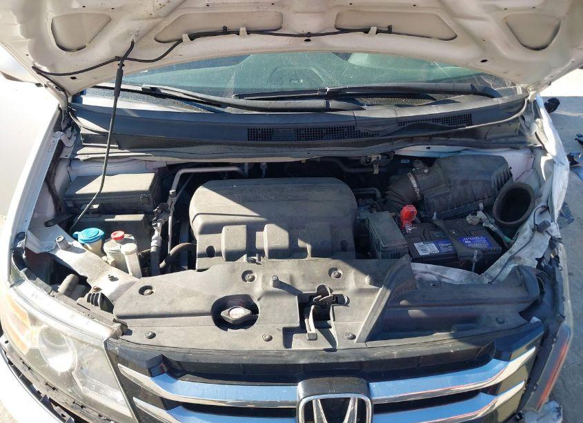 Photo 10 of 2016 Honda Odyssey EX-L (VIN 5FNRL5H69GB128883)