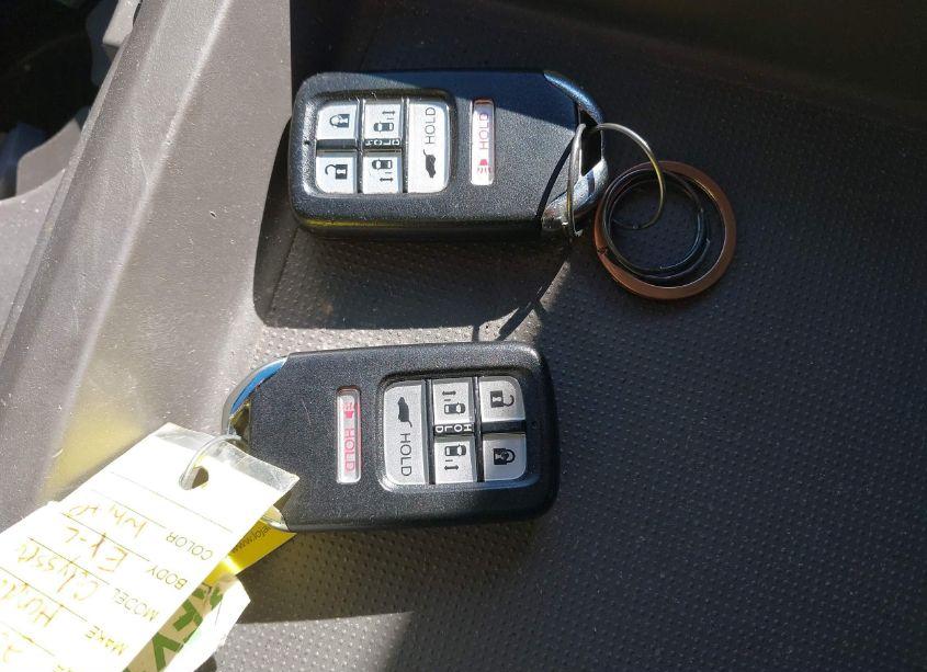 Photo 11 of 2016 Honda Odyssey EX-L (VIN 5FNRL5H69GB128883)