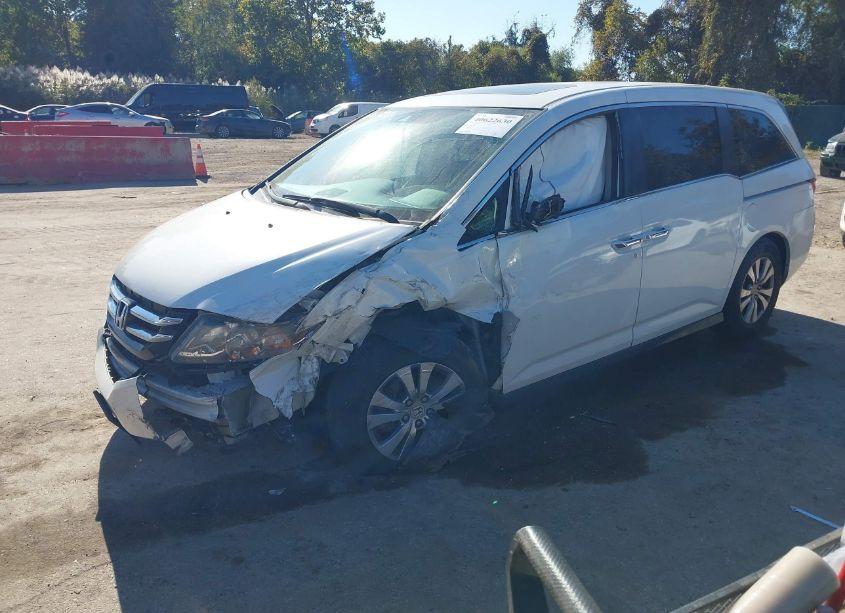 Photo 2 of 2016 Honda Odyssey EX-L (VIN 5FNRL5H69GB128883)