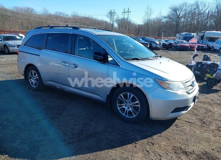 2011 Honda Odyssey EX-L (VIN 5FNRL5H6XBB005473) main photo