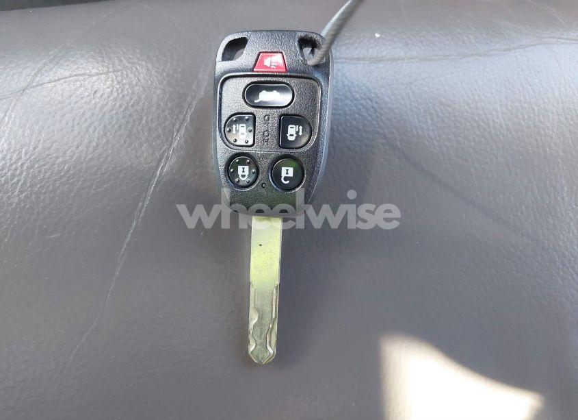 Photo 11 of 2011 Honda Odyssey EX-L (VIN 5FNRL5H6XBB005473)