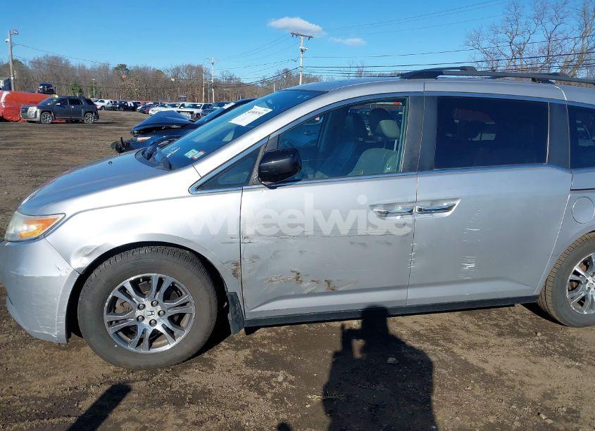 Photo 17 of 2011 Honda Odyssey EX-L (VIN 5FNRL5H6XBB005473)