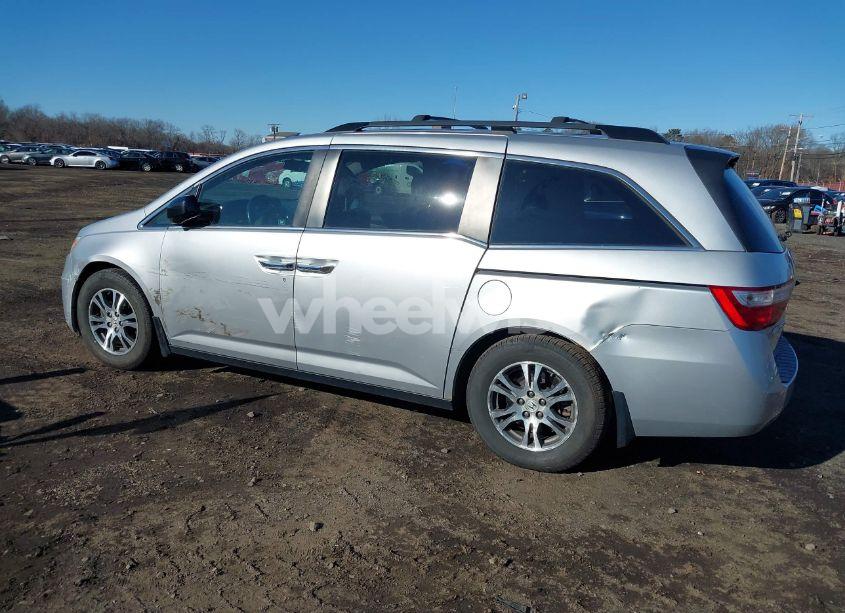Photo 18 of 2011 Honda Odyssey EX-L (VIN 5FNRL5H6XBB005473)