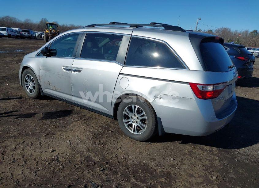 Photo 3 of 2011 Honda Odyssey EX-L (VIN 5FNRL5H6XBB005473)