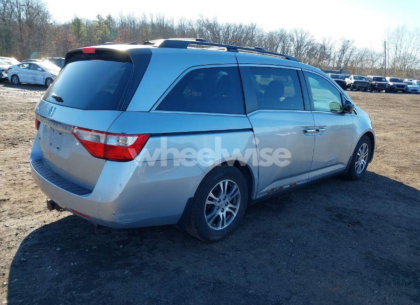 Photo 4 of 2011 Honda Odyssey EX-L (VIN 5FNRL5H6XBB005473)
